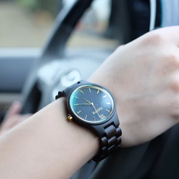 Classic Dusk in Dark Sandalwood and Black (NW02)