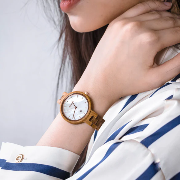 Capiz in Teak and White (NW07)