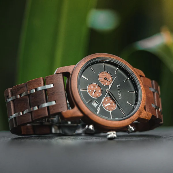 Eclipse in Walnut and Black (NW08)