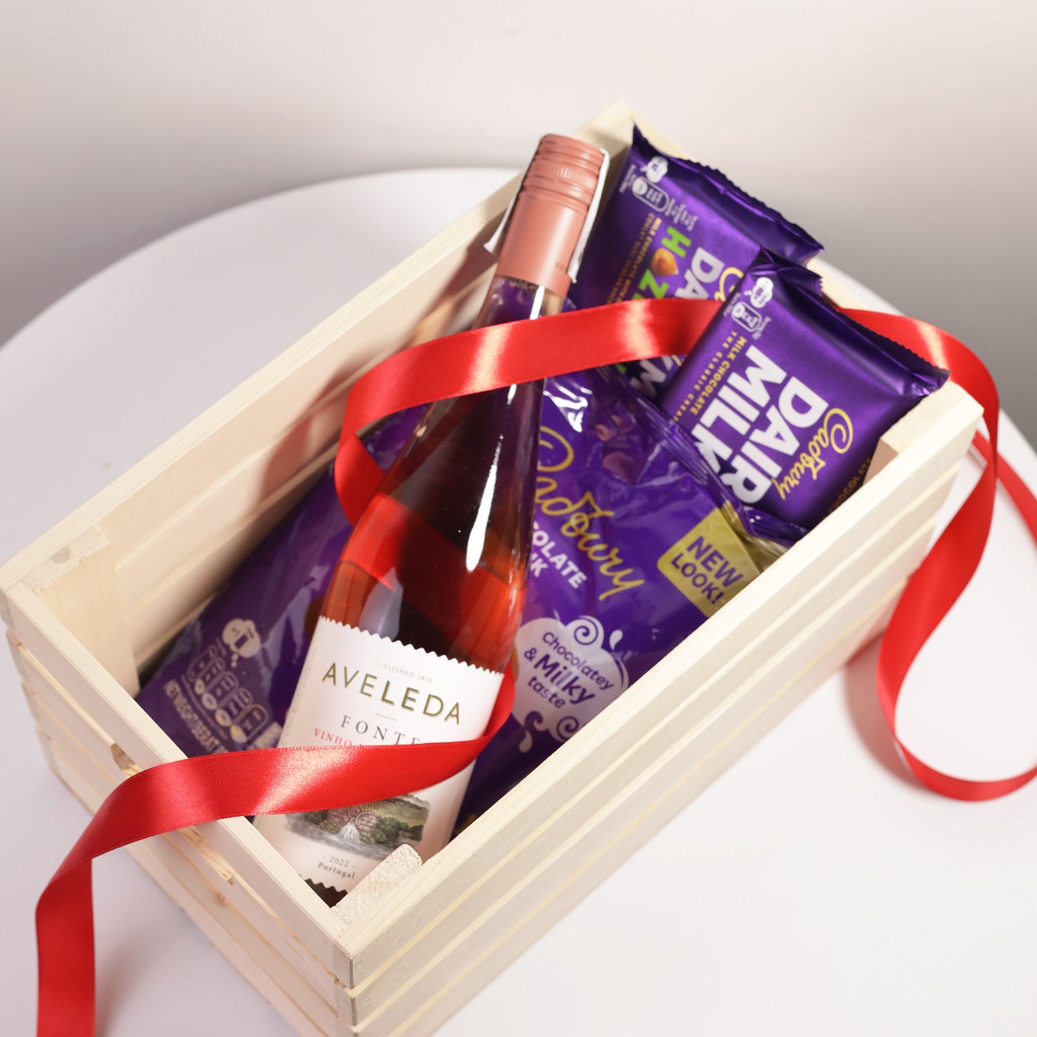 Christmas Basket - Wine & Chocolate (HG46)