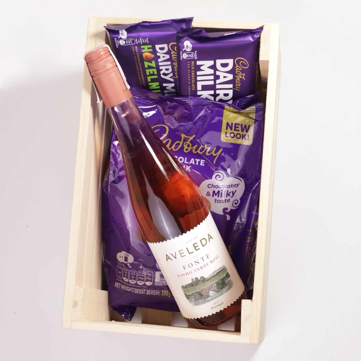 Christmas Basket - Wine & Chocolate (HG46)