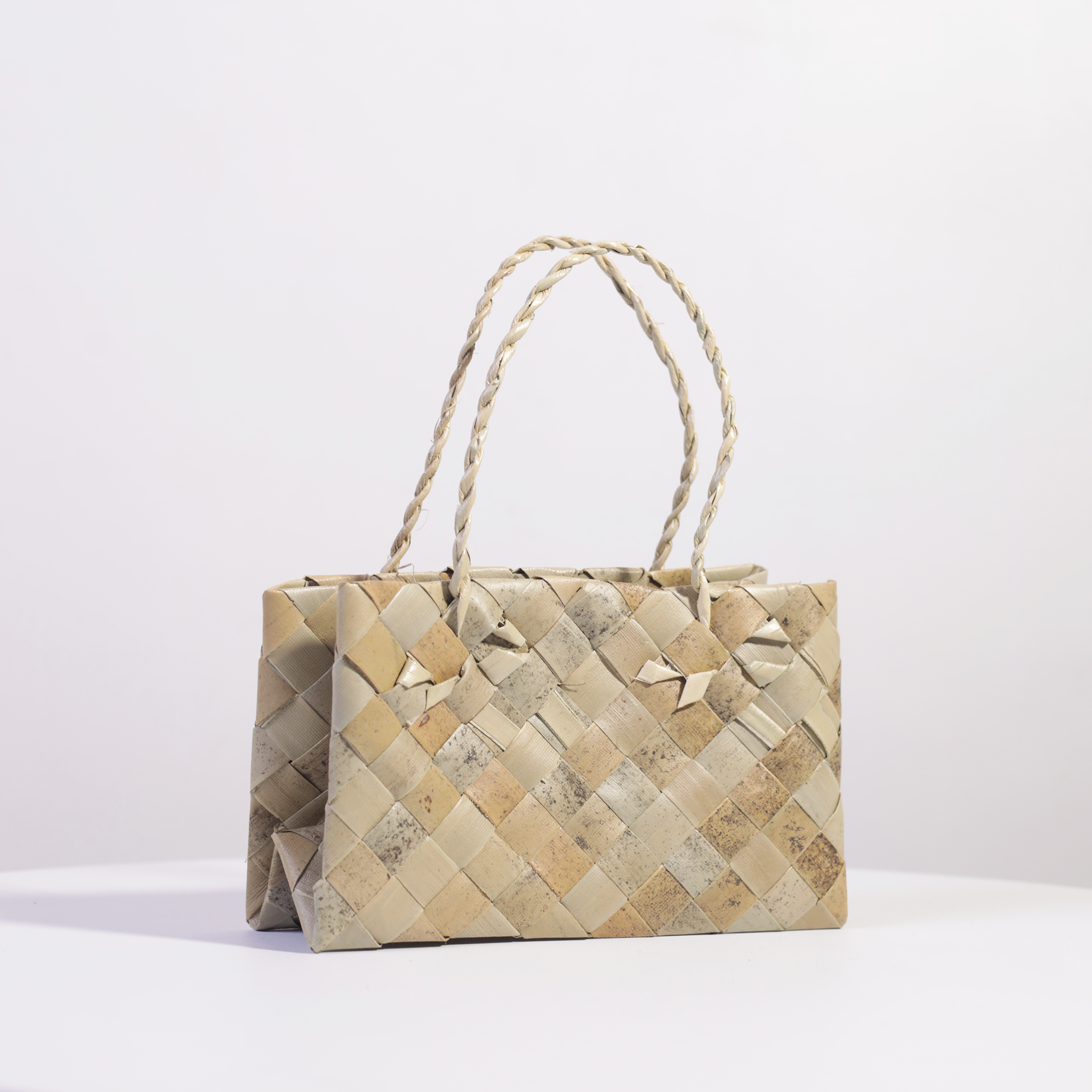 Abaca (AB11)